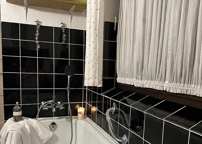 Zimmer, A3 Apartment *